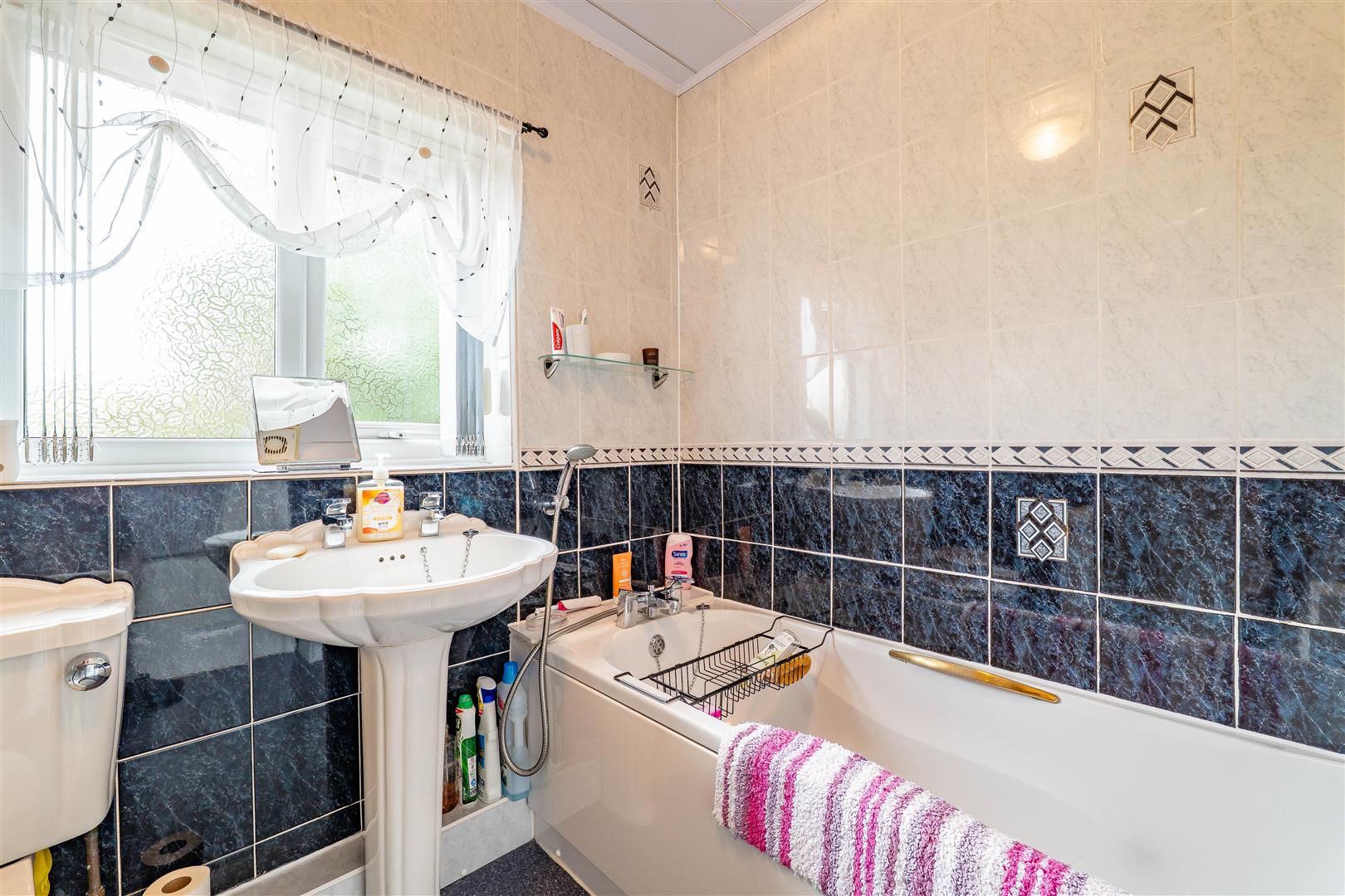 3 bed property in Queensway, Preston